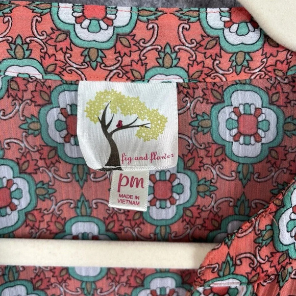 Fig And Flower Button Up Shirt Women PM‎ Floral Semi Sheer Roll Tab Sleeve - Picture 8 of 13